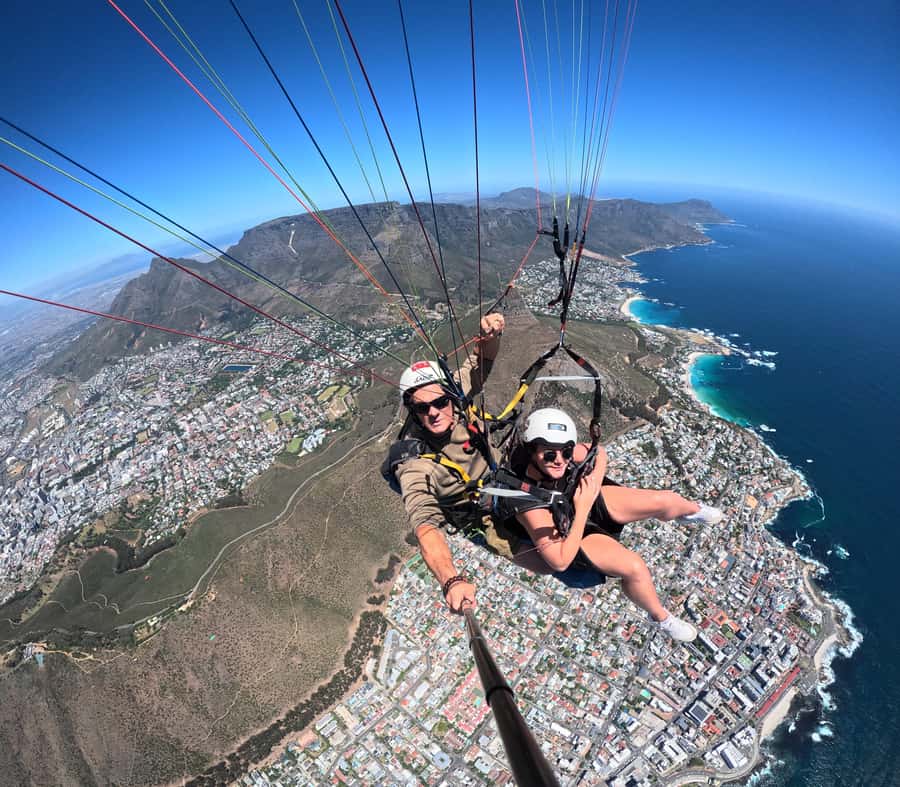 Cape Town: Tandem Paragliding with views of Table Mountain - Getting airborne: what your pilot will explain mid-takeoff
