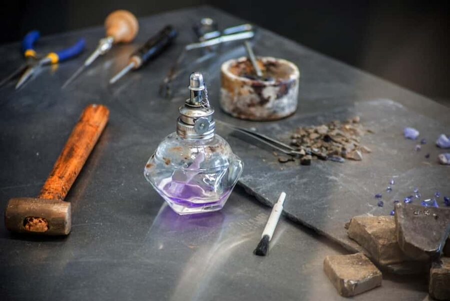 Cape Town: The Diamond Works Institute Sparkling Tour - From rough diamond to polished brilliance, watch the cutting and polishing