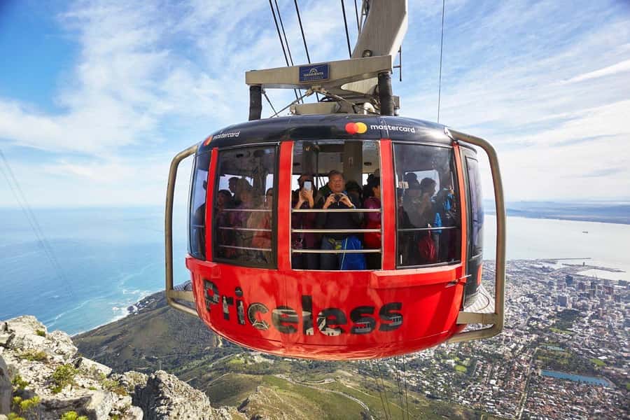 Cape Town Tour: Table Mountain, Penguins & Cape Point+Pickup - Maiden’s Cove, Llandudno, and Chapmans Peak Drive Viewpoints