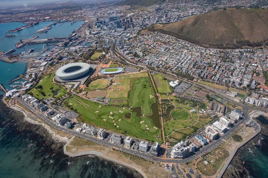 Cape Town Two Oceans Scenic Helicopter Flight - 27min - V&A Waterfront landing and your sparkling wine moment