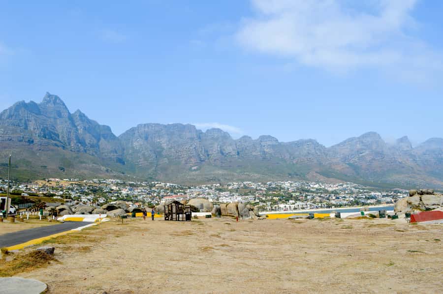 Cape Town Uncovered : Half-Day City Tour and Table Mountain - Signal Hill photo stop, with a second view over the Atlantic