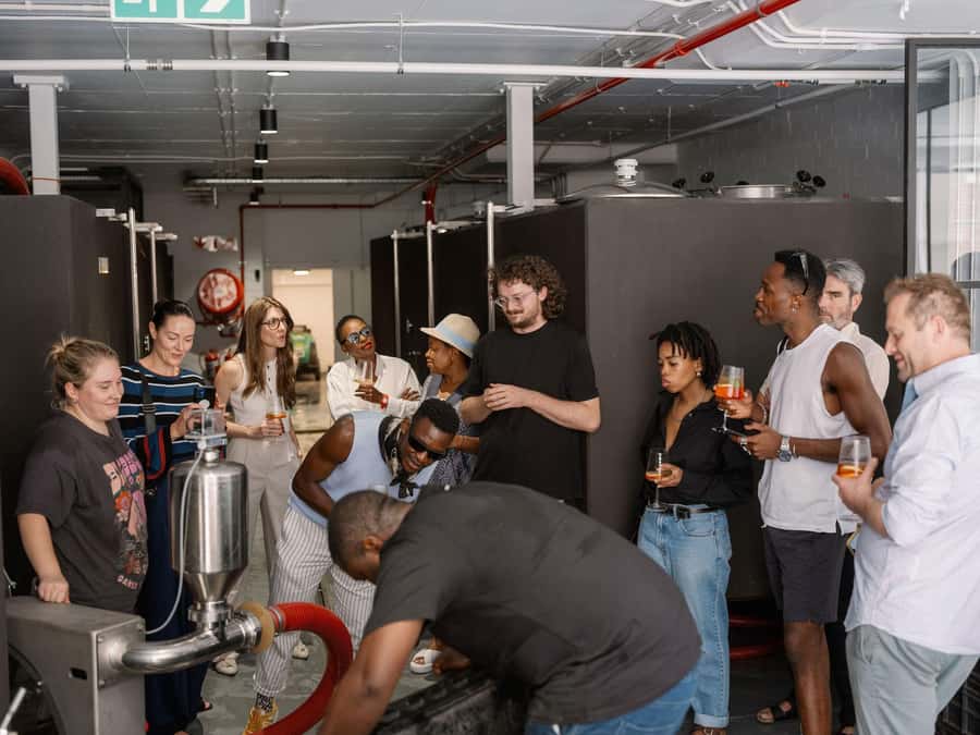 Cape Town: Urban Winery Cellar Tour & Tastings - A city winery stop in Gardens, Cape Town