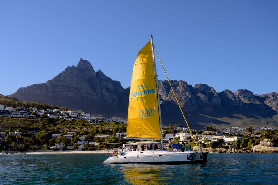 Cape Town: V&A Waterfront Gin Voyage Cruise - Two Gin and Tonics Plus the Colour-Changing Surprise