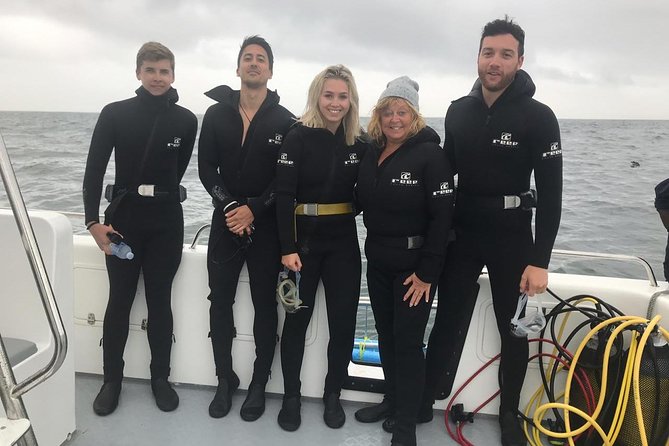 CapeTown: Shark Cage Diving Experience with Scuba - African Shark Eco-Charters and the crew that keeps it organized
