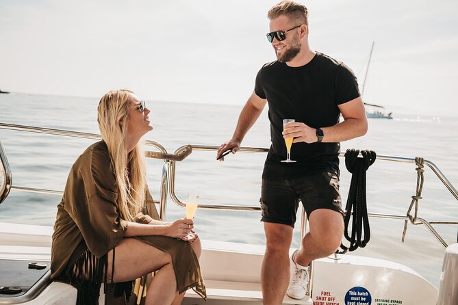 Catamaran Cruise and Sushi Experience in Cape Town - Cape Town by Catamaran, then Sushi at the V&A Waterfront