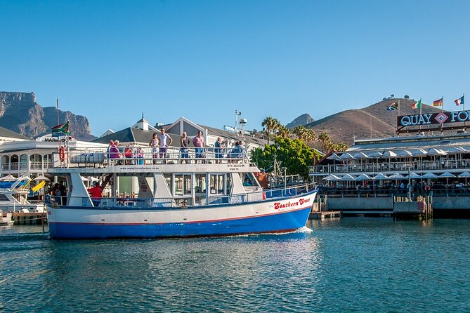 Cruise and Dine Dinner / Cape Town: Sunset Champagne Cruise and 3-Course Dinner - Who should book this cruise and dine combo