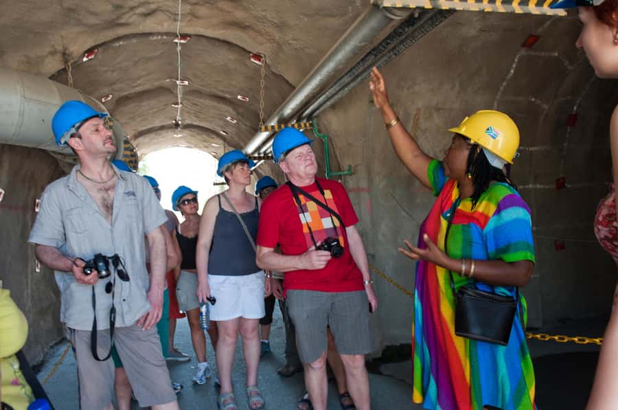 Cullinan Diamond Mine & Pretoria Full Day Tour - Cullinan Diamond Mine: From Geology to the Famous Stones