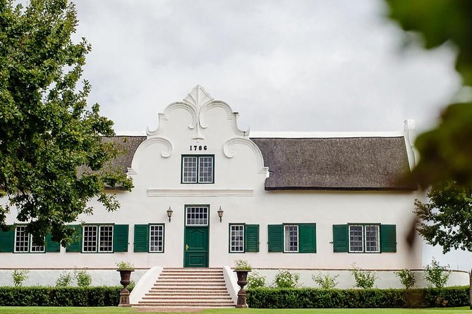 Daily Different small group WINE tour - CAPE TOWN PICKUP - Tokara Deli on Helshoogte Pass: lunch time with a scenic reset