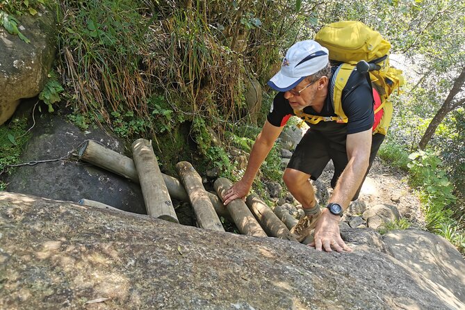 Drakensberg Mountains. Tugela Gorge and Amphitheater Hike - Your Two Days in the Drakensberg: Overnight Comfort Included