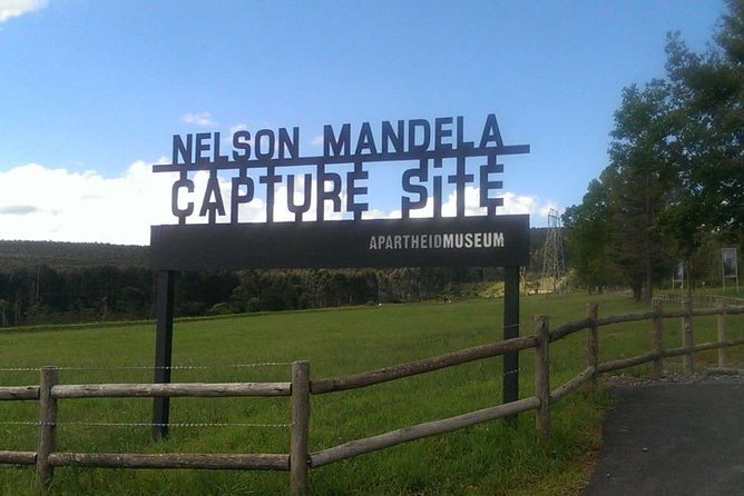 Drakensberg, Nelson Mandela Capture S & Howick Falls - 2 Day Tour from Durban - Nelson Mandela Capture Site: More Than a Photo Stop
