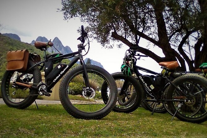 E-Bike Wine Tour Stellenbosch Countryside (Half Day) - Banhoek Valley farm roads, mountain views, and good pacing