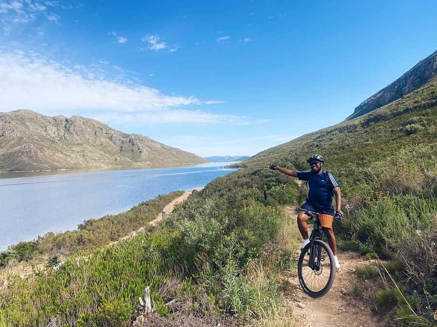Franschhoek: Explore The Valley Of Dreams With E-Bikes - Entering Franschhoek’s wine country by e-bike, not by schedule