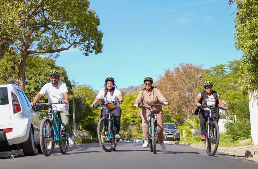 Franschhoek: Explore The Valley Of Dreams With E-Bikes - Franschhoek town time: easy streets, photo stops, and breathing room