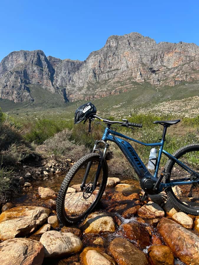 Franschhoek: Private E-bike Ride & Wine Experience - Mont Rochelle lunch at Mont Rochelle Country Kitchen, with mountains nearby