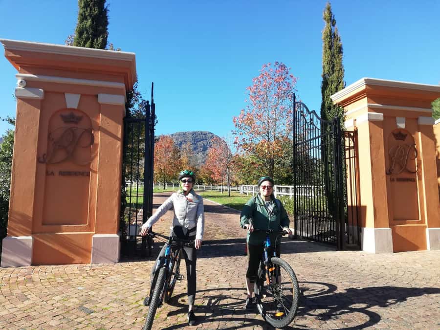 Franschhoek: Private E-bike Ride & Wine Experience - Who this tour suits best (and who should choose another plan)