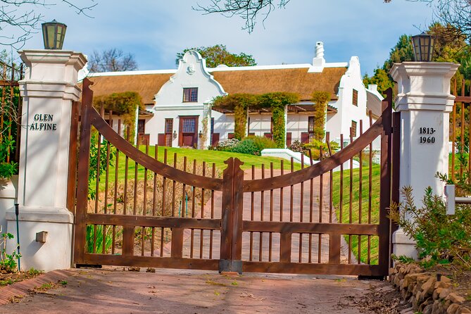 Franschhoek wine Tram & Stellenbosch Town Full day tour - Franschhoek town break via Pniel, plus time for lunch