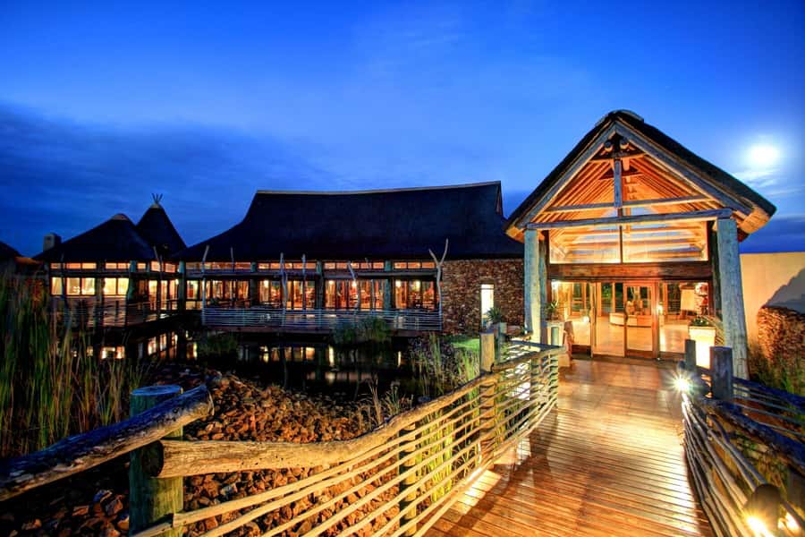 From Cape Town: 2-Day Safari at Garden Route Game Lodge - Dinner After Safari: How the Included Three-Course Meal Helps