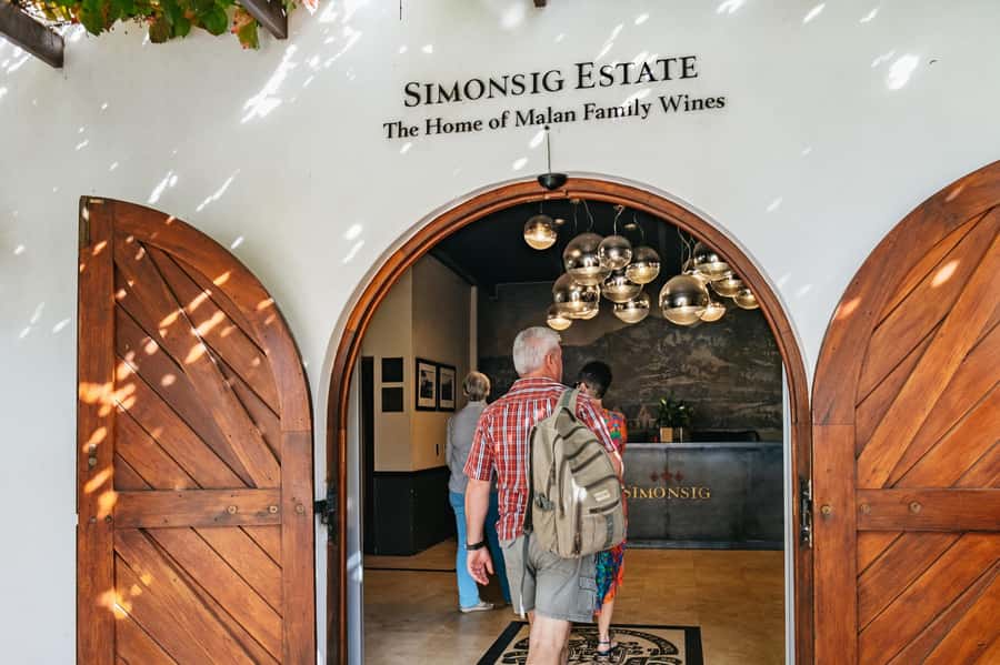 From Cape Town: 3 Regions Wine Tour with 3 Estates, 15 Wines - Guides, Organization, and the Comfort Factor on the Road
