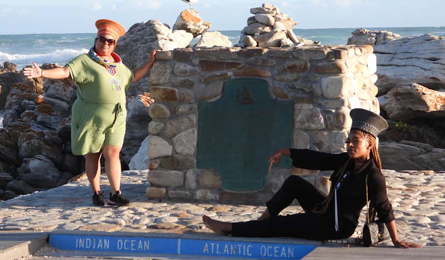 From Cape Town: Full-Day Cape Agulhas Private Tour - Cape Agulhas lighthouse and the official meeting of the two oceans