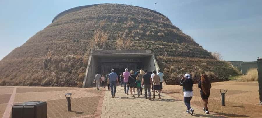 From Johannesburg: Cradle of Humankind Private Half-Day Tour - Sterkfontein Caves, limestone time travel and the physical reality