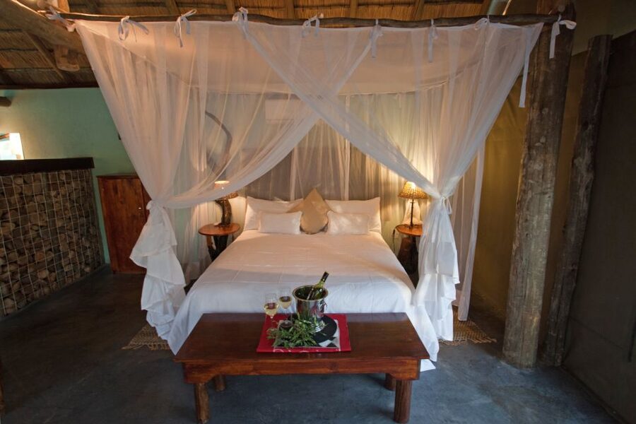 From Johannesburg: Kruger National Park 4-Day Luxury Safari - Marula Tree Boma bush BBQ, plus the night-drive follow-up