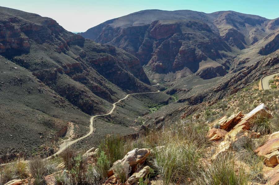 From Oudtshoorn: Full-Day Private Swartberg Mountain Tour - Oudtshoorn Pickup and the Drive Into Swartberg Country