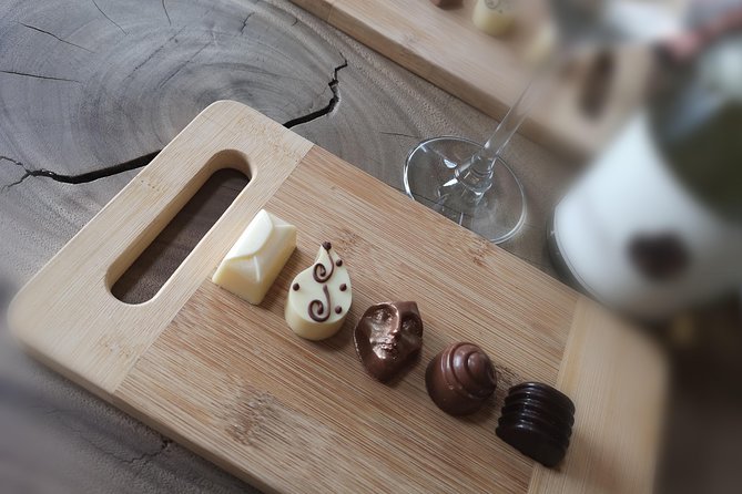Full-Day Chocolate, Cheese, Olive and Wine Tour from Stellenbosch - Price and what you really get for $141.42