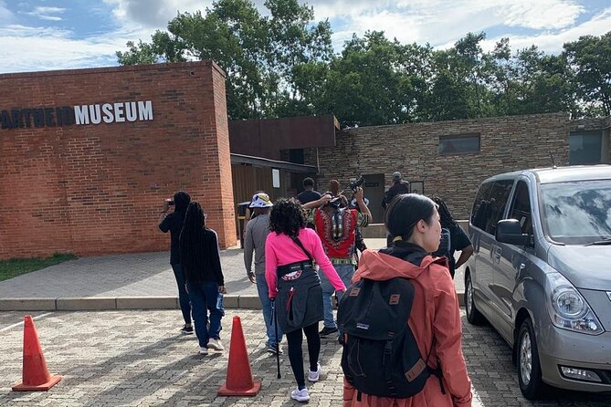 Full-Day Guided Tour of Soweto, Johannesburg and Apartheid Museum - Apartheid Museum: how to get real context without overload