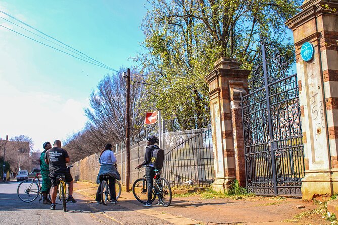 Full-day Johannesburg Bike Or Walking tour - With Transport - Why a Johannesburg Bike Tour Works So Well