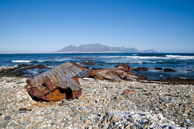 Full Day Private Robben Island & City - Table Mountain by cable car, when the views are the point