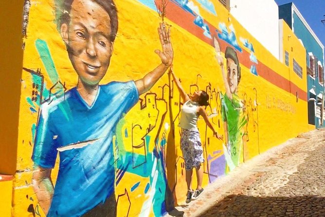 Guided 4-Hour Tour of Cape Town Langa Township's Cultural - District Six Museum and Cape Town Central: Connecting the Dots After Langa