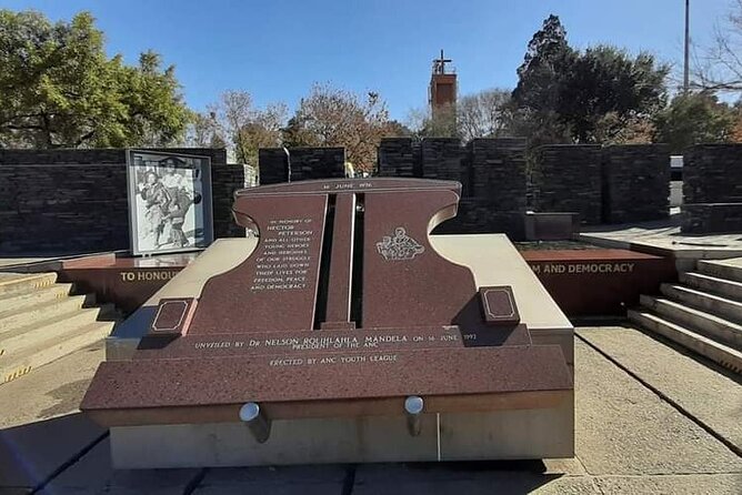 Half-Day Guided Tour of Johannesburg and Soweto Township - Timing, weather, and how to plan your day around it