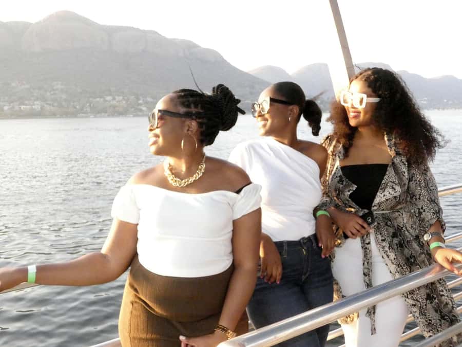 Hartbeespoort: 2-Hour Dam Cruise with South African Food - Picking the Best Departure Time: 10:00, 1:00, or 4:00