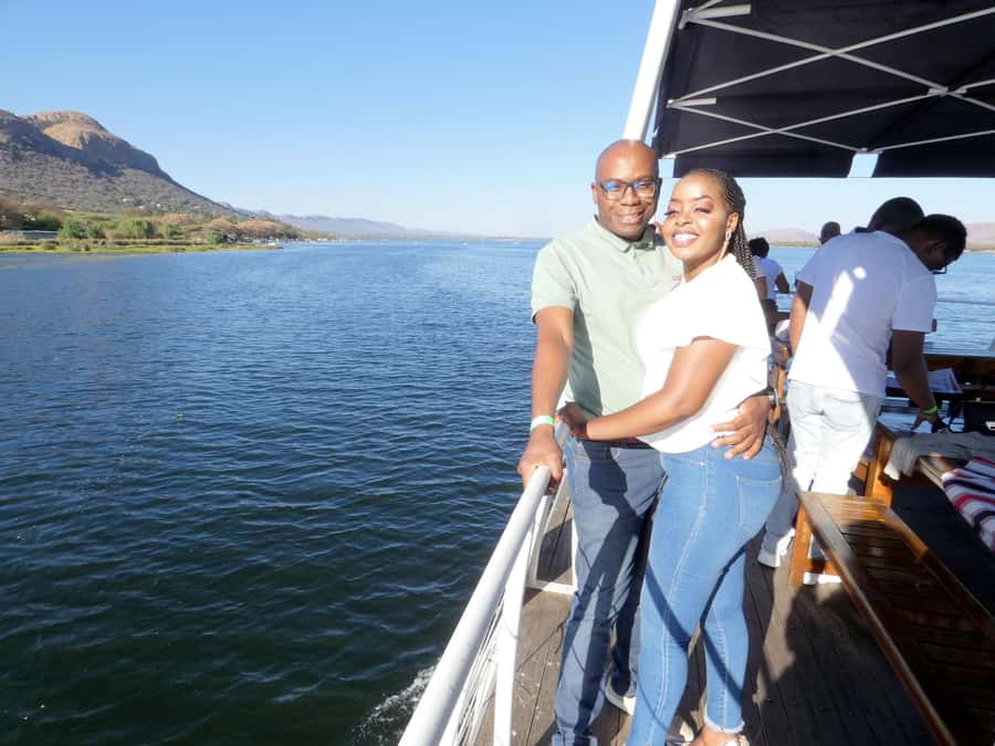 Hartbeespoort Dam: 1 Hour Cruise & Sunday Buffet Lunch - Zanzibar Beach Cafe buffet: what Eat All You Can feels like in practice