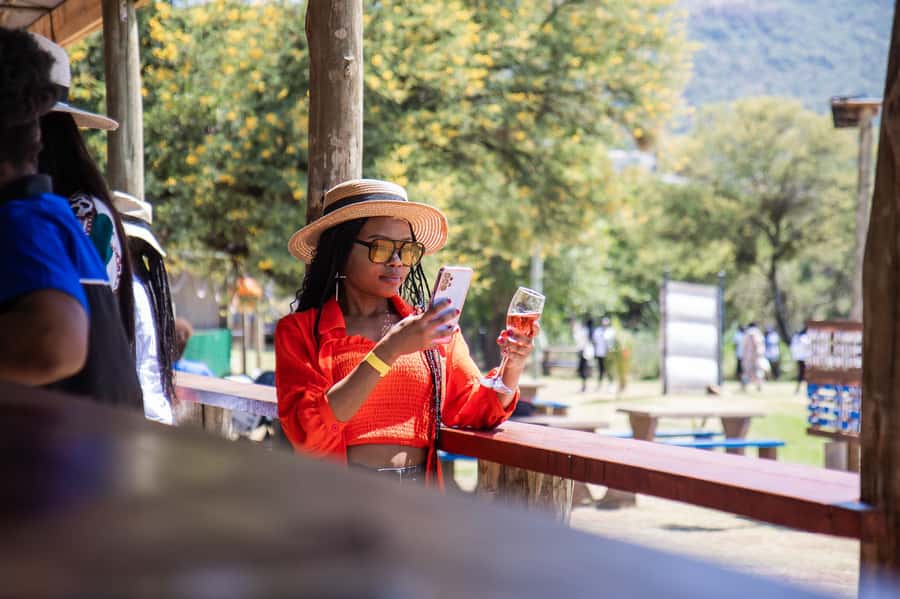 Hartbeespoort Dam: 1 Hour Cruise & Sunday Buffet Lunch - The 1-hour dam cruise: views, music, and a slower pace (with real-world conditions)