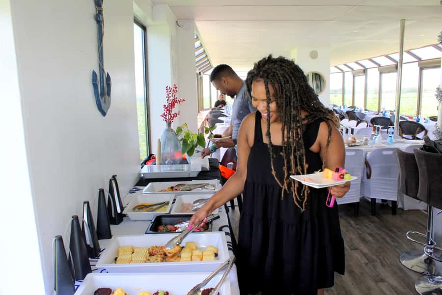Hartbeespoort Dam: The Luxury Alba Boat Cruise with Food - FAQ
