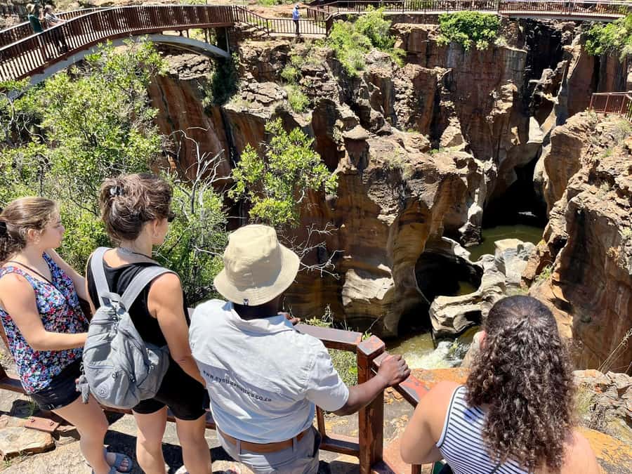 Hazyview: Panorama Full Day Guided Tour - God’s Window: the 20-minute hike to the top viewpoint