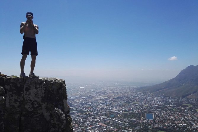 Hike Table Mountain or Lions Head in Cape Town Like a Local - Meet at Signal Hill and Control the Pace for 3 Hours