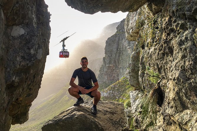 Hike Table Mountain via the India Venster trail - Stop 1: The north-face climb to the Window and India Ravine