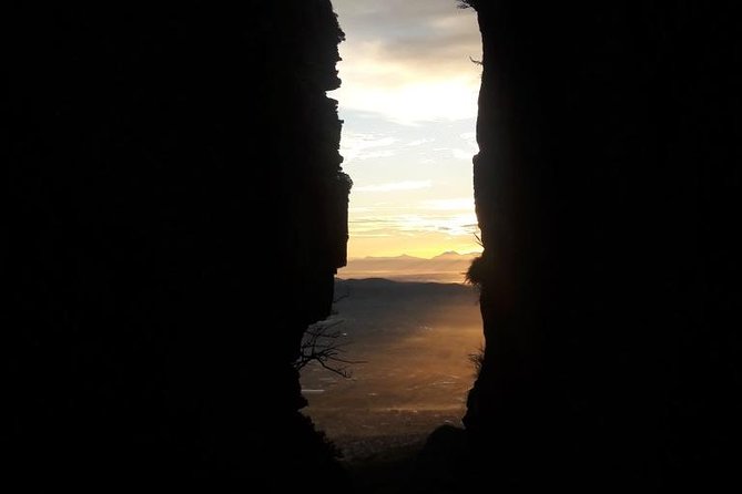 Hiking Table Mountain at sunrise Platteklip Gorge Morning Hike - Weather, clouds, and choosing the right morning mood