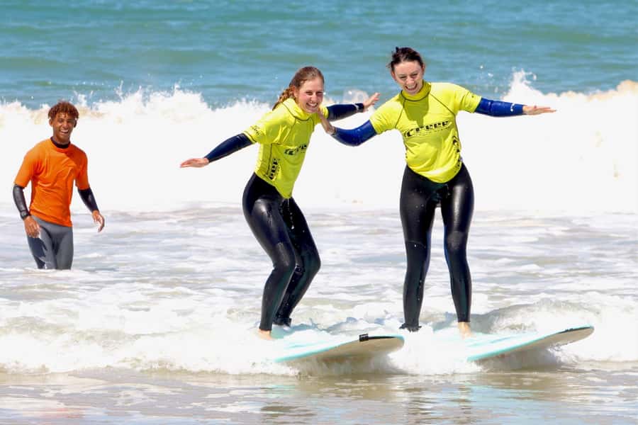 Jeffreys Bay: Learn to Surf Group Lesson - Included gear and on-site comfort: wetsuits, boards, and storage