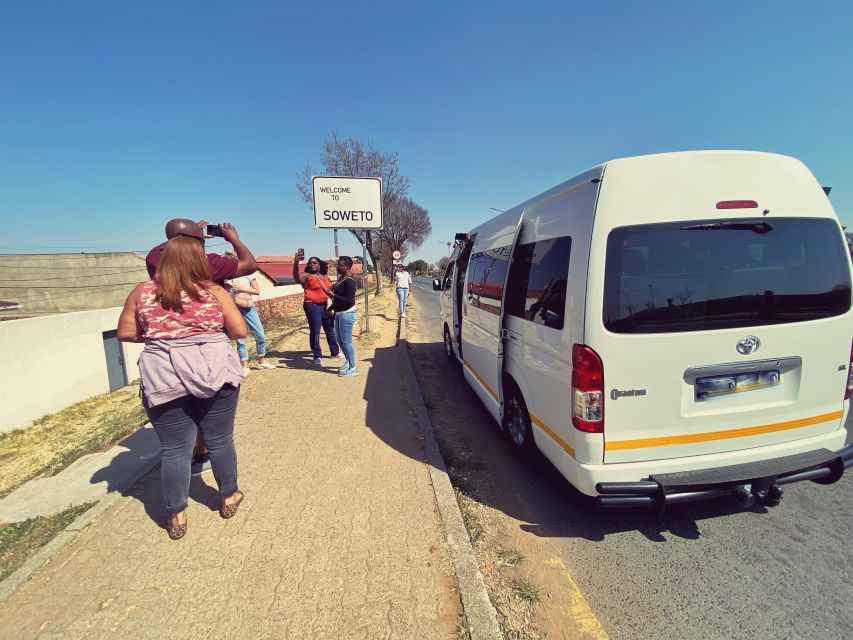 Jo'berg in 1 Day: Soweto, Apartheid Museum & City Tour - Hector Pieterson Museum and the Optional Mandela House