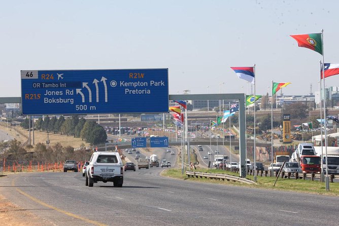 Johannesburg Airport Private Transfers: Departures (Hotel Pickup) - Meet-and-Greet and Emergency WhatsApp: Small Safety Nets