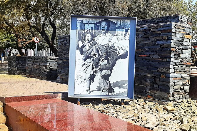 Johannesburg and Soweto tour - Mandela House, Tutu House, and Chancellors House: seeing the human scale