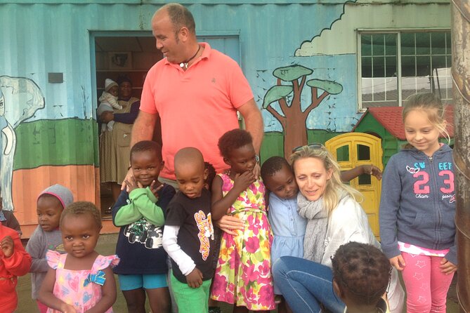 Johannesburg and Soweto Tour in French - Stop 5: FNB Stadium, Soccer City, and a quick modern contrast