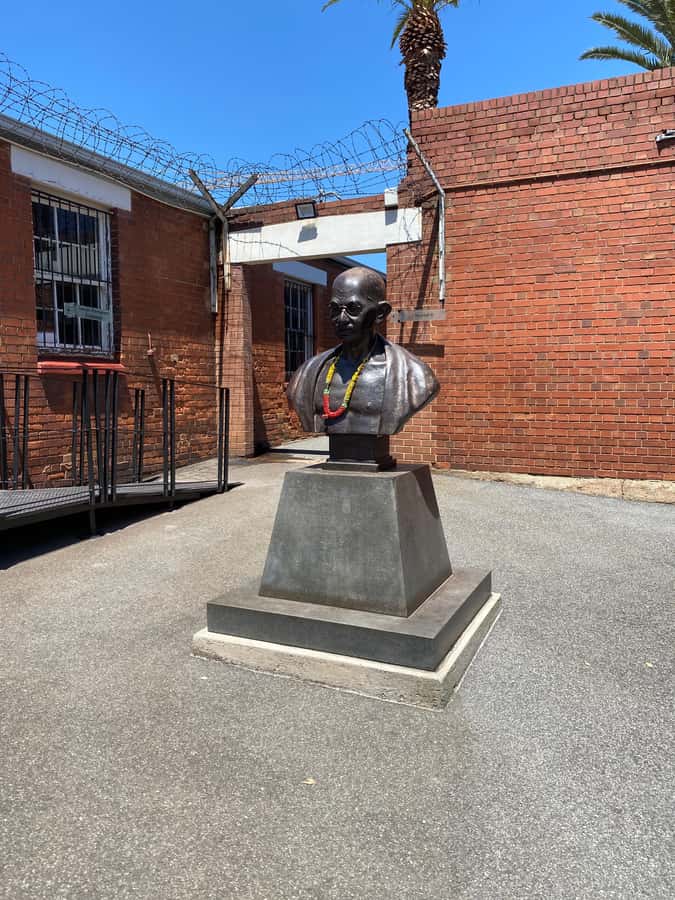 Johannesburg: Full-Day Tour with Soweto and Apartheid Museum - A full-day Johannesburg loop with a clear historical thread
