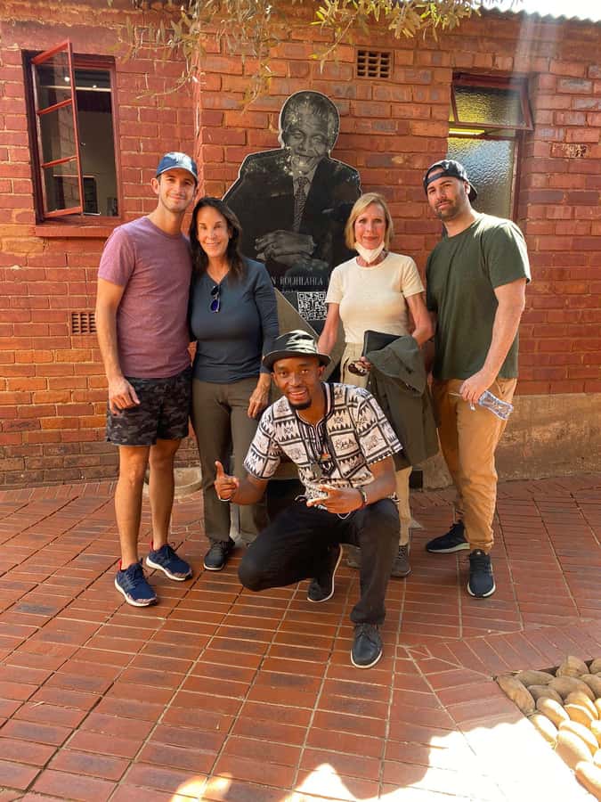 Johannesburg: Half-Day Soweto Tour with a Local Guide - Guides make the tour: Thabang, Neo, Lebo, Temba, and Talisu