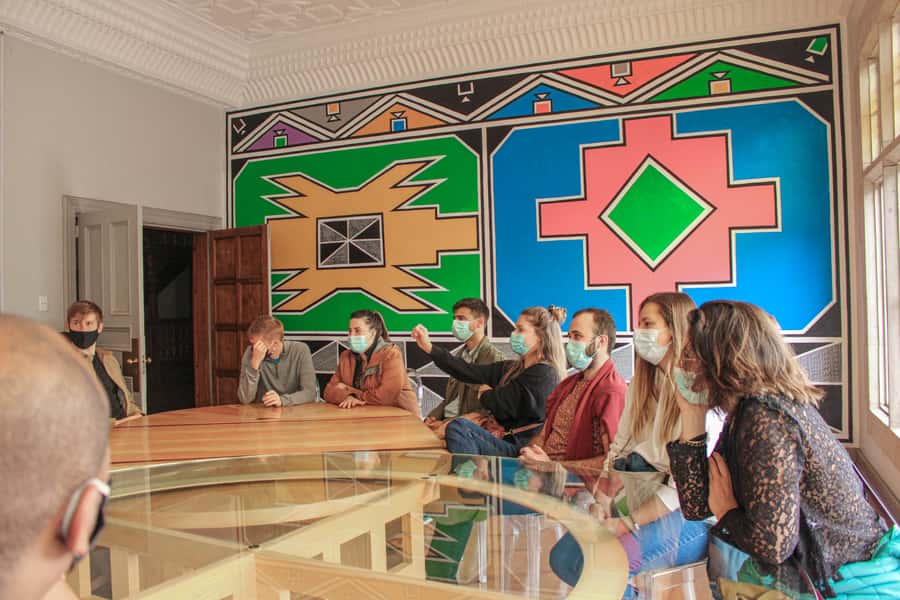 Johannesburg: Hillbrow Walking Tour Including Ponte building - What the expert guide actually adds to your day