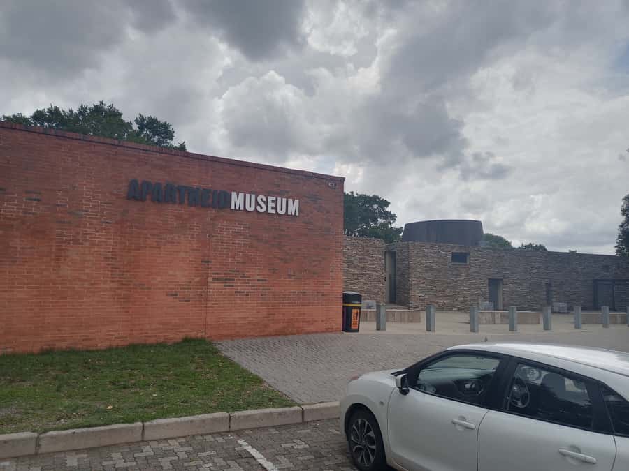 Johannesburg: Private Guided City Tour with Apartheid Museum - How the itinerary tells a story (and where it might feel heavy)