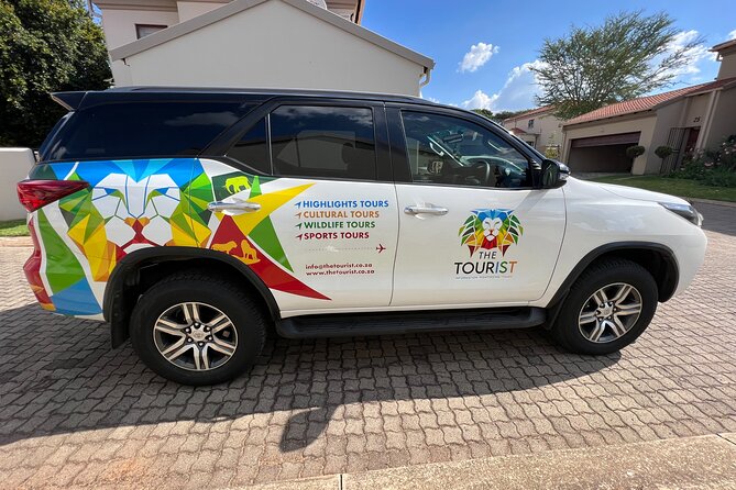 Johannesburg: Private Transfers from Airport to Hotel/Game Lodge - The Toyota Fortuner pick-up, ID checks, and comfort